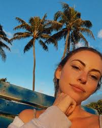 Jade Vaughan (@jade.vaughan) · Instagram photos and Reels