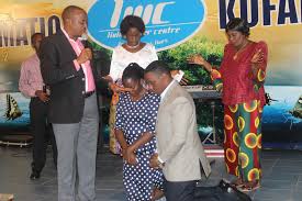 Jinsi ya kusugua kisimi g spot mpaka mwanamke akalia kama mtoto jini mapenzi. Jinsi Ya Kumfanya Mke Kuwa Na Maji