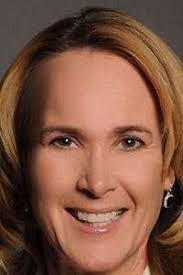 Derek Kemble's Instagram, Twitter & Facebook