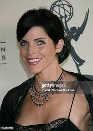 Leslie Cho's Instagram, Twitter & Facebook