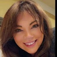 Melissa Nadeau's Instagram, Twitter & Facebook