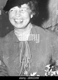 President Franklin D. Roosevelt and first lady Eleanor Roosevelt lead the  nation's observance of the 131st birthday of Abraham Lincoln at the Lincoln  Memorial in Washington, Feb. 12, 1948. From left: Sgt.