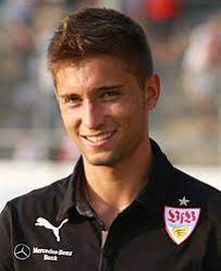 Ausgebildet bei 1860 münchen, meister mit dem bvb (2012), danach beim vfb stuttgart sowie. Moritz Leitner Wikipedia