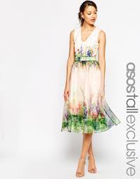 We did not find results for: Asos Tall Salon Beautiful Floral Organza Prom Dress With Cutout Back Shopperboard