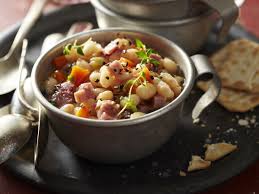 Add the beans to the slow cooker and cover with 6 cups of water. Navy Bean And Ham Soup Recipe Recipe Ham And Bean Soup Navy Beans And Ham Ham Soup