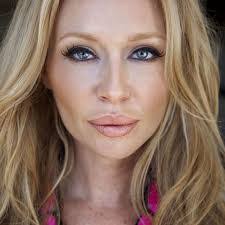 acast.com Isabel adrian