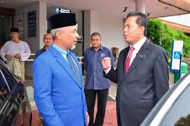 9, taman alor setar, lorong bentara 05200 alor setar kedah 05200. Ø¨ÙˆÙ„ØªÙŠÙ† Ø¬ÙˆÙ‡Ø± No Twitter Datukbandarmbjb Menerima Kunjungan Hormat Daripada Datuk Bandar Alor Setar Di Johor Bahru Jbdihatiku