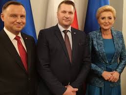 Maybe you would like to learn more about one of these? Przemyslaw Czarnek Chce Isc Na Wojne Z Otyloscia Czy Z Kobietami Przestan Dokopywac Dzieciakom Trzeba Go Odeslac Do Szkoly Kobieta Pl