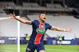 News broke out that the french super star informed psg that he's not going to restore his agreement. 9ynaydk45okcum