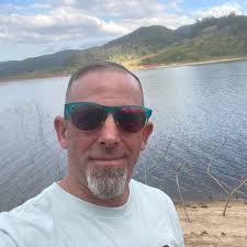 Ancelotti convocou agora o Hugo Souza de novo, e o Rafael, que é o melhor  goleiro do Brasil, não foi convocado! Depois não entendem porque muitos  brasileiros já não levam mais a