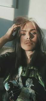 I love Kim Dracula 💜🖤💜