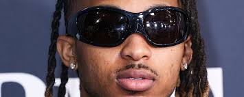 Snoop Dogg Responds to AI-Mashup of “Gin and Juice,” “The Bare Necessities”