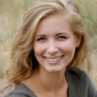 Annette Pittman's Instagram, Twitter & Facebook