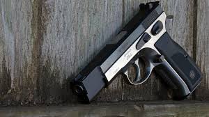 4k Wallpaper Full Hd 3840x2160 Guns Guns Ammo Hand Guns