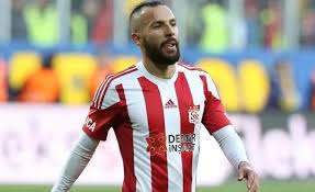 Galatasaray sk kap'a yaptığı açıklamada yasin öztekin ile görüşmelere başlandığını borsaya bildirdi. Yasin Oztekin Samsunspor Ile Anlasti