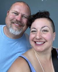 Sara Howe and Dan Howe's Wedding Website