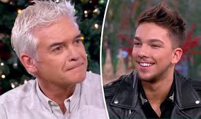 Phillip Schofield quizzes Matt Terry