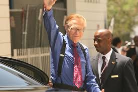 Larry king live went on the air at 9 p.m. Larry King After 63 Years Of Broadcasting Bids Farewell