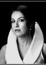 A.M . Agente Artístico, S.L .: CLAUDIA DENISE BECK