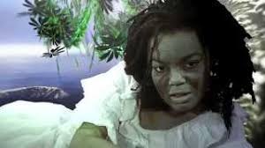 Película: ...Mayombe, Paula?