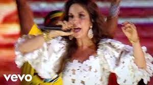Entre no clima que a balada é muito loca e ninguém vai ficar de fora e nem à toa passinho pro lado, passinho passinho pro outro passinho passinho pra frente e pra trás, vai vai (repete). Ivete Sangalo Medley Farao Divindade Do Egito Ladeira Do Pelo Doce Obsessao Youtube