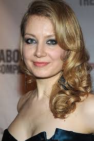 Jennifer Mudge's Instagram, Twitter & Facebook