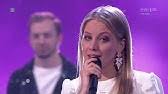 W 2017 roku ukończyła liceum ogólnokształcące dwujęzyczne im. Dagmara Bryzek Youtube
