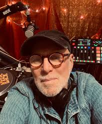 In this slow season, we have been pursuing our love of music as music  correspondents for @bigblendradiotv. We were thankful for the opportunity  to meet @davemustaine at @lunarecordshop ❤️ Now we are