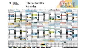 Jahreskalender 2021 mit feiertagen und kalenderwochen (kw) in 19 varianten, a4, hoch & quer. Bamf Bundesamt Fur Migration Und Fluchtlinge Infothek Interkultureller Kalender 2021 Din A1