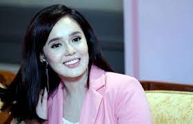 Kali ini menjemput pasangan adik beradik, uqasha dan nelydia senrose bagi berkongsi pengalaman dan cerita bersama. Uqasha Senrose Bio Net Worth Age Birthday Dating Wiki