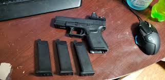 Mostly, the gen 5 glock 19 is just a glock 19, but there are some interesting and odd changes that warrant examination. Get 27 Glock 19 Airsoft Gun Gas Blowback