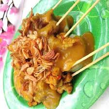 Hal yang paling penting dan menjadi ciri khas dari resep ayam pop adalah air kelapa yang selalu hadir di dalamnya. Makanan Khas Minangkabau Resep Bahan Beserta Cara Pembuatannya