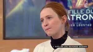 She is an actress, known for renoir (2012), lol (laughing out loud) ® (2008) and la fille du patron (2015). Christa Theret L Ado De Lol Devenue Grande C A Vous 05 01 2016 Youtube
