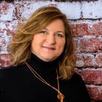 Pam Hoffmann's Instagram, Twitter & Facebook