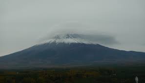 Geolog Lenticular Clouds