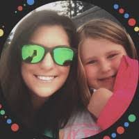 Robyn Byers's Instagram, Twitter & Facebook