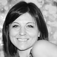 Lisa Wampler's Instagram, Twitter & Facebook