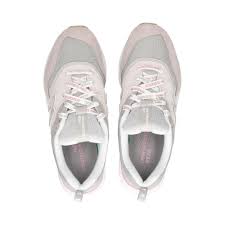 Taufik mencantumkan 4 pekerjaan di profilnya. New Balance Women S Sneakers 997 Hkb
