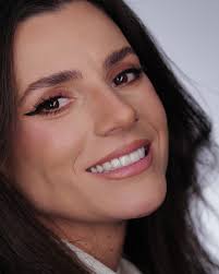 Hyper-realism, Distinctive look. Our treatments are meticulously designed  to look and feel just like your natural teeth. This isn't about perfection,  it's about authenticity. Guided by our i'mperfect design philosophy, we  believe