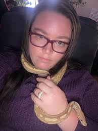 New ball python mom! Tomorrow will be 2 weeks since we got Draco and so far  we have had a successful feed, poop, pee and shed! I'm so excited. 😆