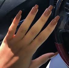 Consejos prácticos y la información más actualizada en tratamientos, maquillajes, cortes de pelo, peinados. Pin De D0s Estrellas En Manicure Manicura De Unas Unas De Maquillaje Unas Para Piel Morena