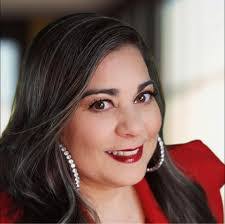 Sara Sandman's Instagram, Twitter & Facebook