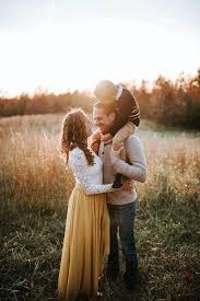 Lifestyle Family Session Outdoor Family Lifestyle Session Seattle Tacoma Lifes In 2020 With Images Family Picture Outfits Winter Family Photos Fall Family Photos