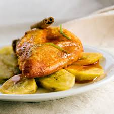 Poulet A La Banane Plantain Et A La Cannelle Recettes Recette Banane Plantain Recette Banane Plantain Cuisine Creole