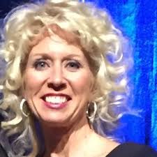 Darlene Compton (@darlene_compton)