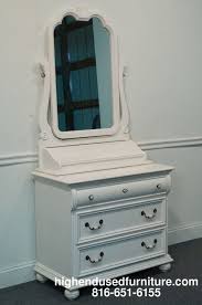 Lexington Furniture Country Cottage Collection 36 Dresser W Wishbone Mirror Lexington Furniture Furniture Lexington Home