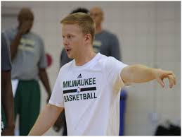 Assistant coach charles lee of the milwaukee bucks (photo by steven ryan/getty images) new orleans pelicans: Bucks Coaching Staff Includes Five Hawks Assistants Sean Sweeney
