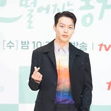 Jun 11, 2021 · my roommate is a gumiho merupakan drama korea bergenre fantasi rom com terbaru tvn. Jang Ki Yong 7 Things To Know About The Korean Actor And Star Of My Roommate Is A Gumiho Tatler Singapore
