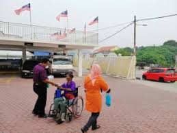 Balai polis ipd timur laut. Tahap Ipu Tidak Sihat Adun Edar Pelitup Kepada Penduduk Bayan Lepas Buletin Mutiara