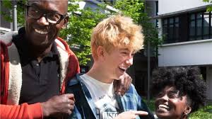 C'est aujourd'hui un garçon de 14 ans, qui a aussi un petit frère de 13 ans, noé, conçu de manière naturelle. Il A Deja Tes Yeux 2016 Un Film De Lucien Jean Baptiste Premiere Fr News Date De Sortie Critique Bande Annonce Vo Vf Vost Streaming Legal